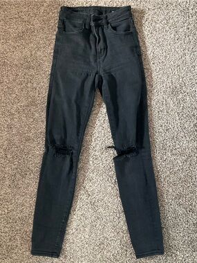 AEO Black Skinny Ripped Knee Jeans